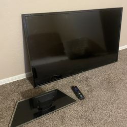 36”TV Roku Compatable