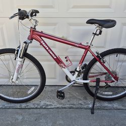 Novara Pika 24 speed Mountain bike. Ready to Ride. Kickstand and bottle holder.