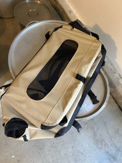 Travel collapsible dog crate