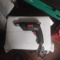 A skill drill with Chuck key