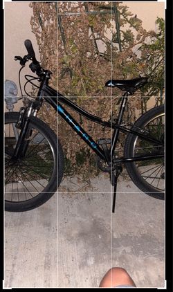 Haro mountain bike works good nothing missing or broken