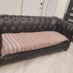 Chesterfield Style Leather Sofa Couch 8ft