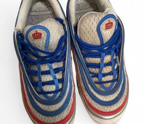 Men’s nike sneakers shoes size 9