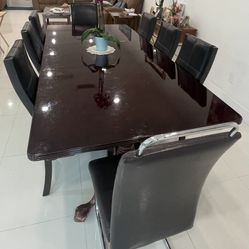 Dining Table With 8 Chairs . 