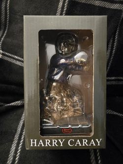 Harry Carry Bobblehead 