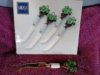 Mikasa 4 Pc Cheese Knife Set
