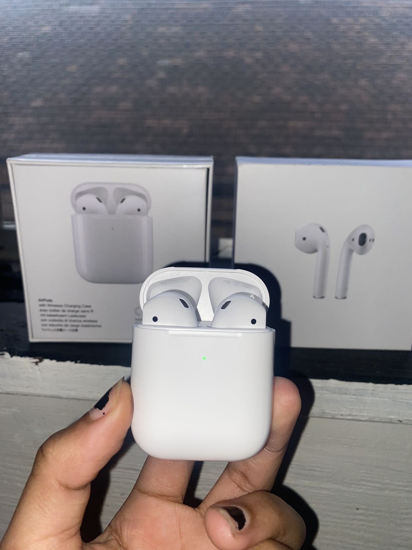 *BRAND NEW* Apple AirPods 2nd Generation 