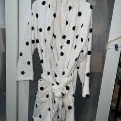 Shot Cozy Polka Dot Robe