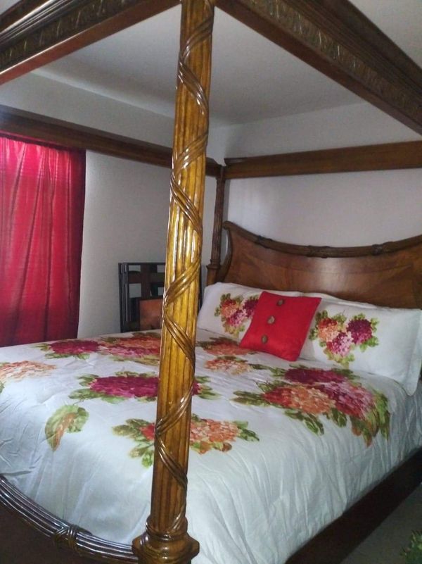 king size canopy oak wood bed/double pillow top for Sale ...