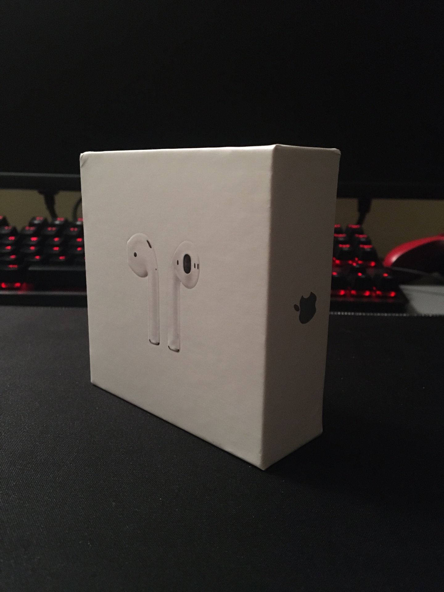 Apple AirPods gen 2 with wireless charging case