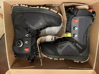 Brand New Never Worn Salomon Snowboarding Boots