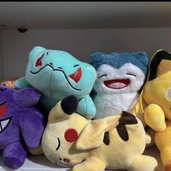 Pokemon plushie bundle