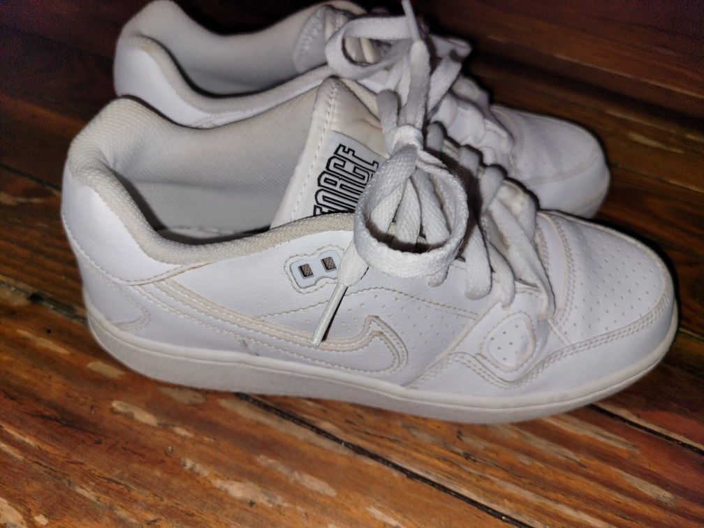Nike boys Sneakers