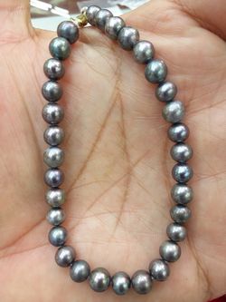 Black Pearl Bracelet 14k gold