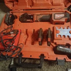 Milwaukee M18 Pro Press Jaw 