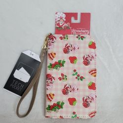 Strawberry Shortcake tech wallet 