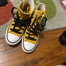 Brand New, Yellow Chuck Taylor Pro Size 5.5 Womens 3.5 Mens