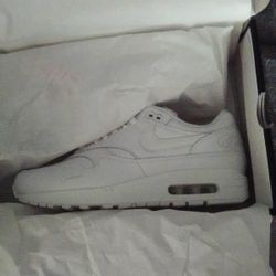 Supreme Nike Air Max 1 87 Sp