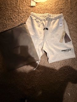 Light grey essentials shorts
