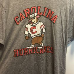 Carolina hurricanes Stormy men’s XL Shirt