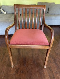 Guest chair
