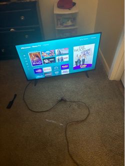 32 Inch Roku tv and speakers
