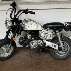 Honda Night Monkey Clone