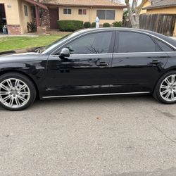 Audi A8  2013