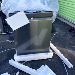 LG 24 in. PrintProof Black Stainless Steel Top Control Smart Dishwasher with 1-Hour Wash and Dry, Dynamic Dry and TrueSteam