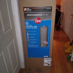 Rheem 40 Gallon Natural Gas Water Heater