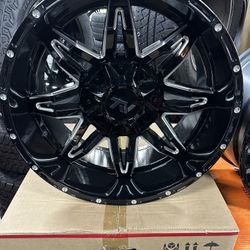 Off-road Wheels Tires sale 20 x 10 Chevy or Ford wheels with 33 inch mud tires these two to choose from