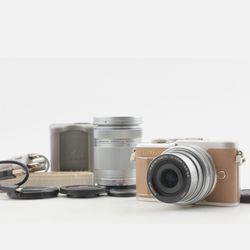 Olympus Pen E-PL10 and Accessories 