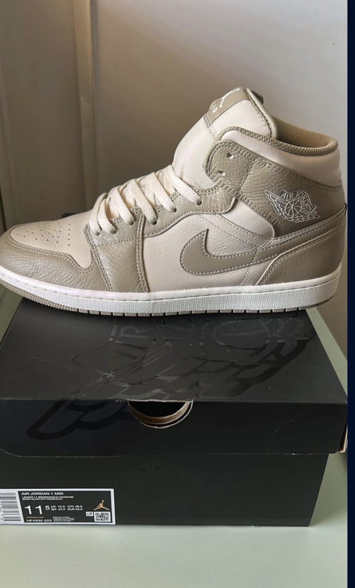 Jordan 1 Legend Brown