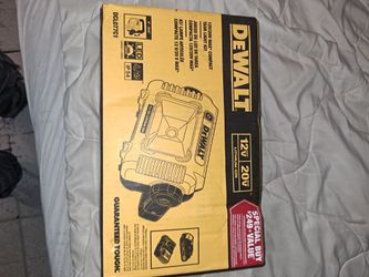 Dewalt   task light  kit new