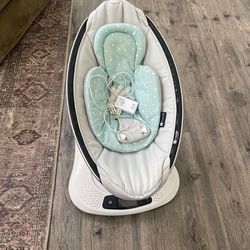 4moms swing with newborn insert