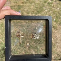 10k Nugget & Nugget Cross Ring 