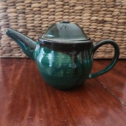 Handmade Teapot With Lid