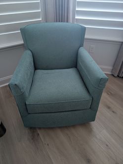 Beautiful Green Accent Chairs