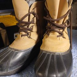 Sorel Womens Size 8 Kananaskis Boots (NEW)