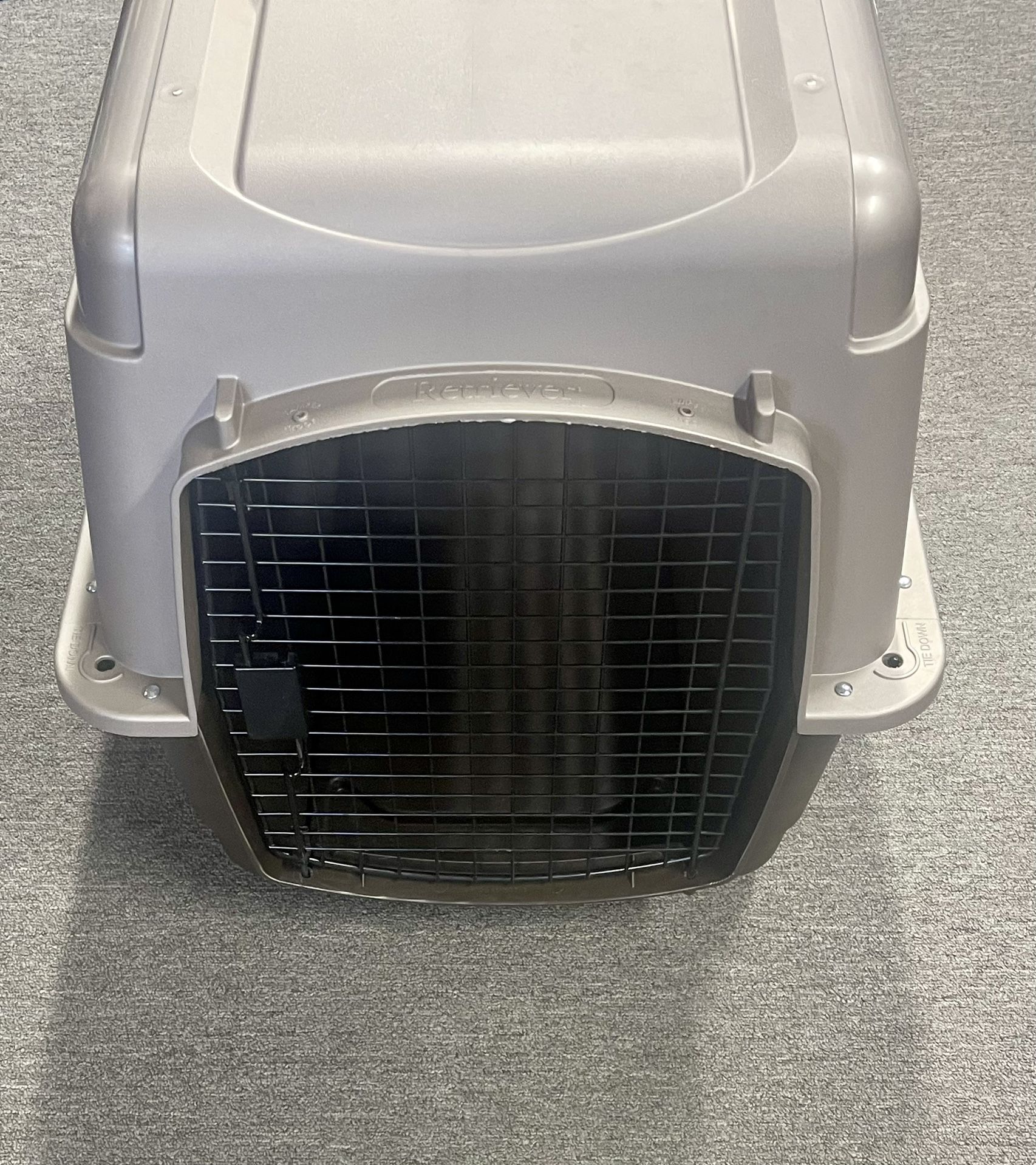 Retriever Medium Dog Crate 