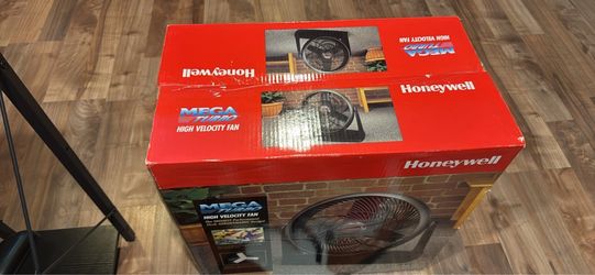 Honeywell 10” floor fan