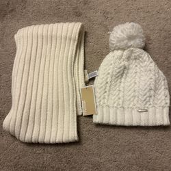 New With Tag Michael Kors Hat And Scarf Set 