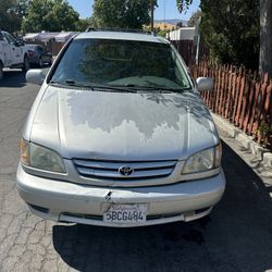 2002 Toyota Sienna