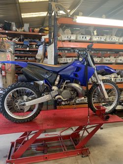2000 Yamaha YZ 250 parts available. Good runner.
