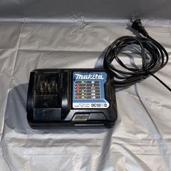 Makita 12v battery Charger 