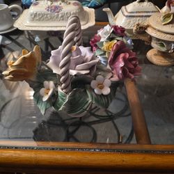 Capodimonte Flower Basket..vintage