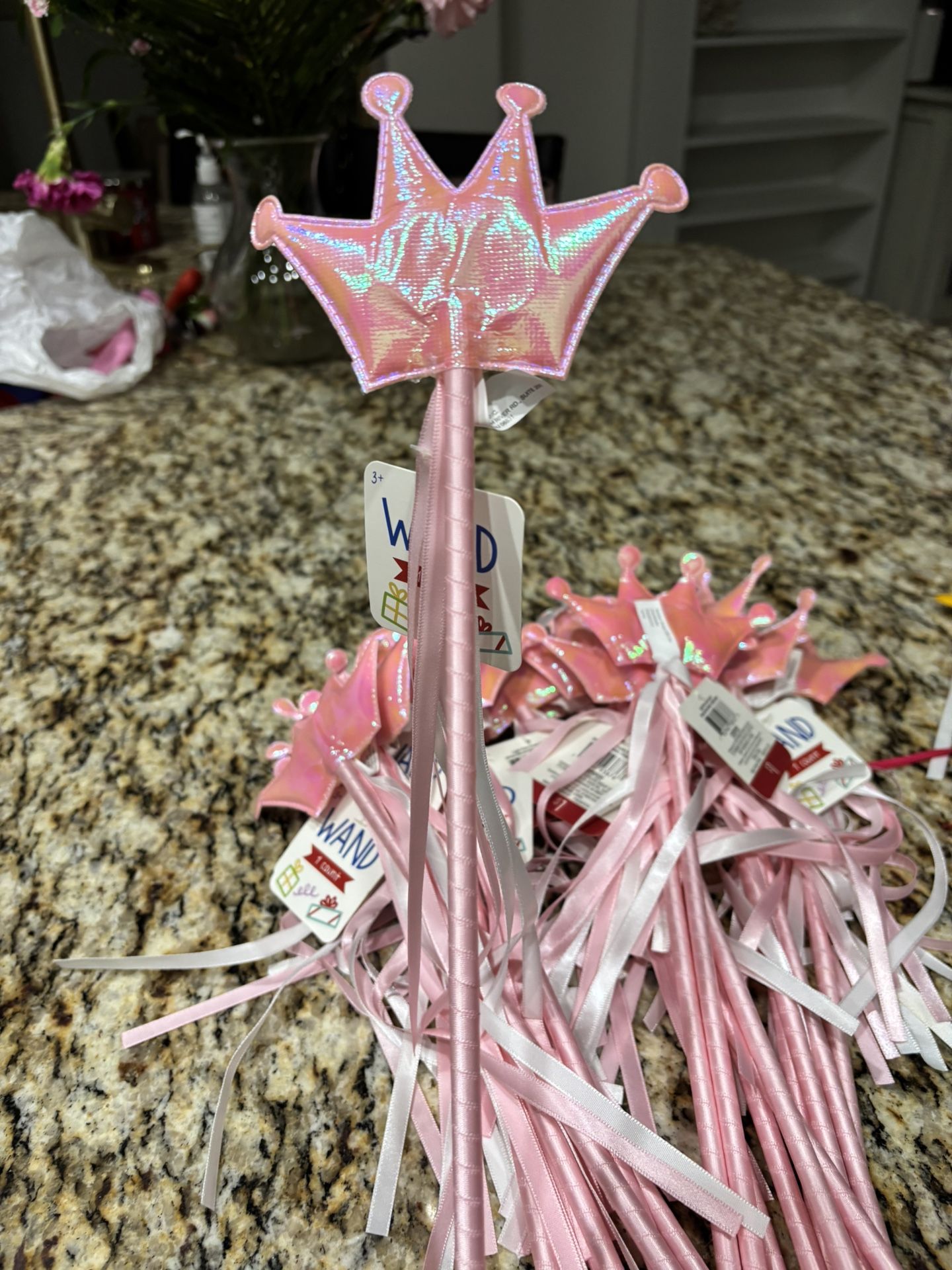 17 Pink Princess Crown Wands
