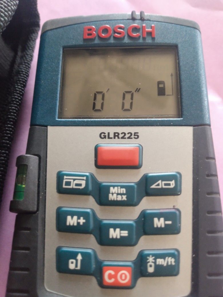 Bosch GLR225 Bosch GLR225 Laser Distance Measurer