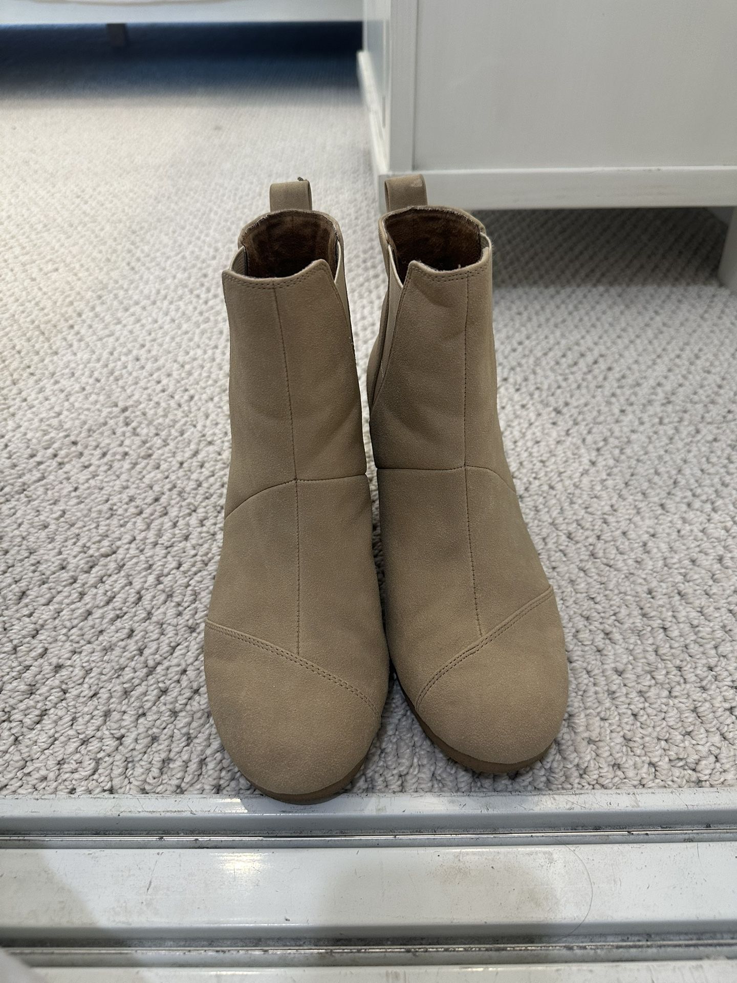 Toms Wedge Boots