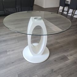 Nice Modern Table 